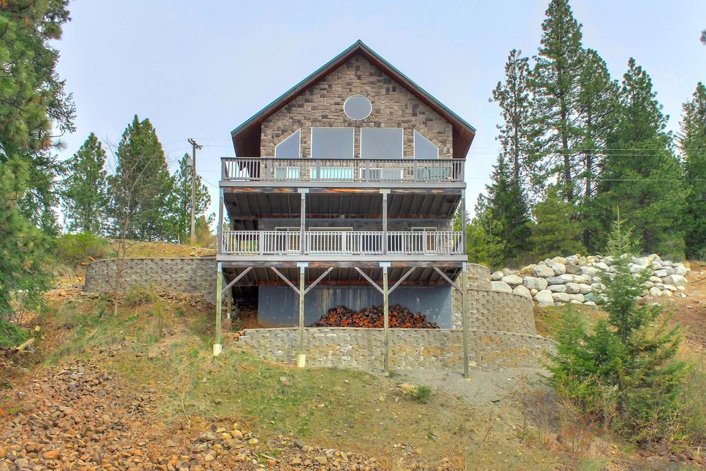 Beautiful Lake Coeur D'Alene Cabin On The Bay Hotel Mica Екстериор снимка