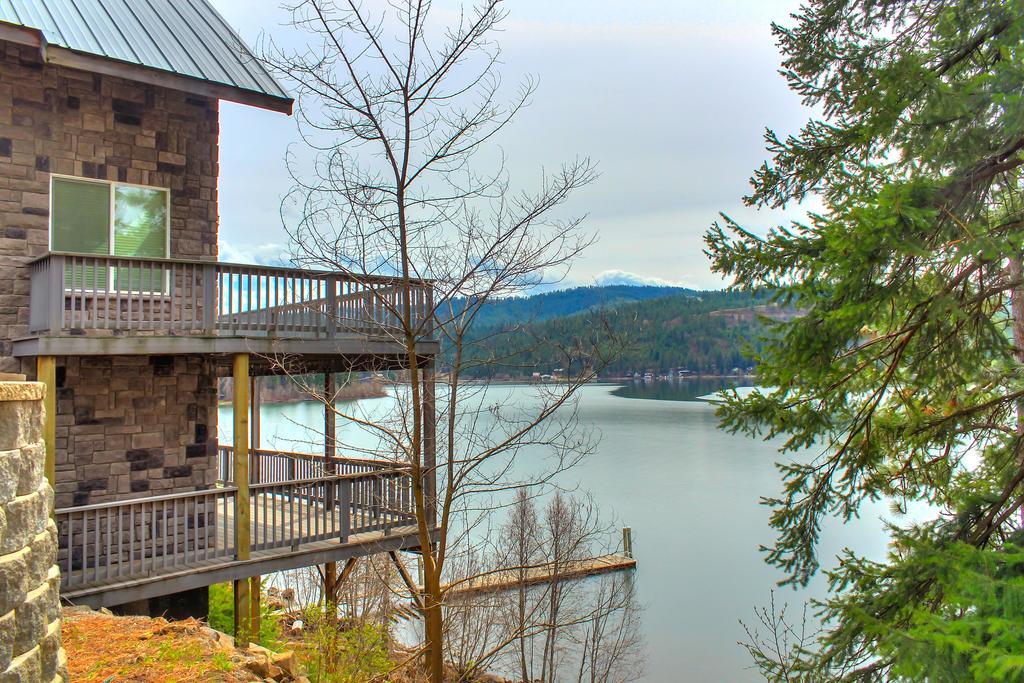 Beautiful Lake Coeur D'Alene Cabin On The Bay Hotel Mica Екстериор снимка